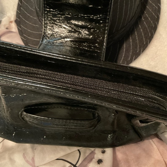 H&M Soft Faux Leather Clutch Bag - Picture 4 of 7